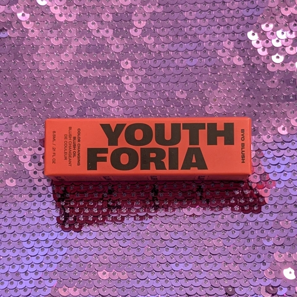 Youth Foria Other - New Youth Foria BYO Color Changing Blush - New In Box